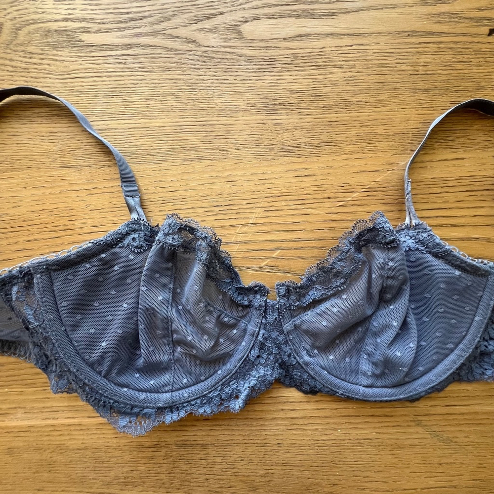 Victoria's Secret Women's Bra 34D Grey